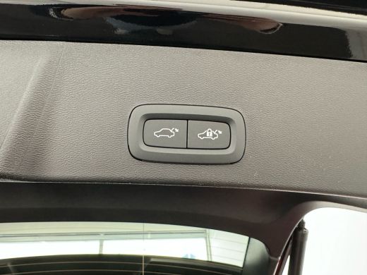 Volvo  XC40 B4 Plus Dark | Achteruitrijcamera | Apple Carplay/Android Auto | Premium audio | Cruise control a... ActivLease financial lease