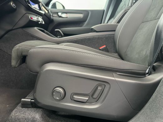 Volvo  XC40 B4 Plus Dark | Achteruitrijcamera | Apple Carplay/Android Auto | Premium audio | Cruise control a... ActivLease financial lease