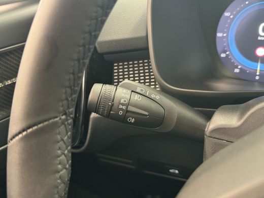 Volvo  XC40 B4 Plus Dark | Achteruitrijcamera | Apple Carplay/Android Auto | Premium audio | Cruise control a... ActivLease financial lease