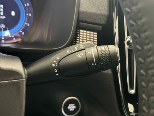 Volvo  XC40 B4 Plus Dark | Achteruitrijcamera | Apple Carplay/Android Auto | Premium audio | Cruise control a... ActivLease financial lease