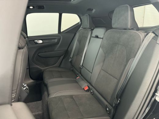 Volvo  XC40 B4 Plus Dark | Achteruitrijcamera | Apple Carplay/Android Auto | Premium audio | Cruise control a... ActivLease financial lease