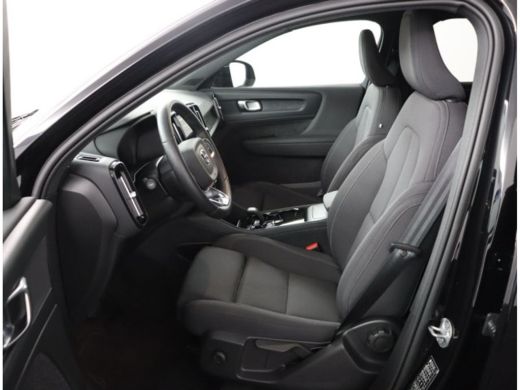Volvo  XC40 Recharge Core 70 kWh | 70Kwh | Warmtepomp | Stoelverwarming | Getint Glas | All Season Banden ActivLease financial lease