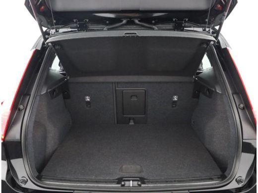 Volvo  XC40 Recharge Core 70 kWh | 70Kwh | Warmtepomp | Stoelverwarming | Getint Glas | All Season Banden ActivLease financial lease