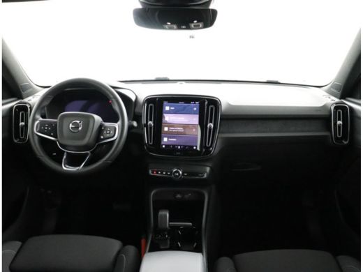 Volvo  XC40 Recharge Core 70 kWh | 70Kwh | Warmtepomp | Stoelverwarming | Getint Glas | All Season Banden ActivLease financial lease
