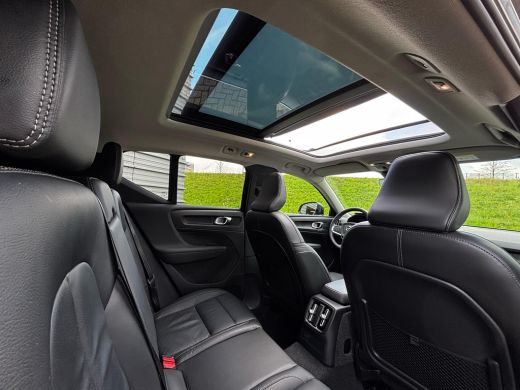 Volvo  XC40 Volvo T5 220PK Plug-in hybrid Ultimate Bright | Pano-dak | Leder | Trekhaak | BLIS ActivLease financial lease
