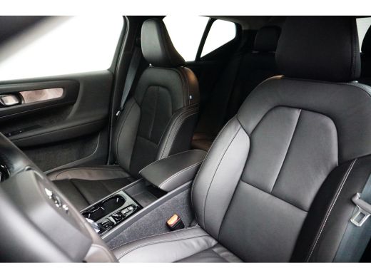 Volvo  XC40 T5 Recharge Plus Dark | Adaptive Cruise | Harman/Kardon | Stuur/Stoelverwarming | Leder | Camera ... ActivLease financial lease