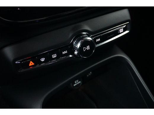 Volvo  XC40 T5 Recharge Plus Dark | Adaptive Cruise | Harman/Kardon | Stuur/Stoelverwarming | Leder | Camera ... ActivLease financial lease