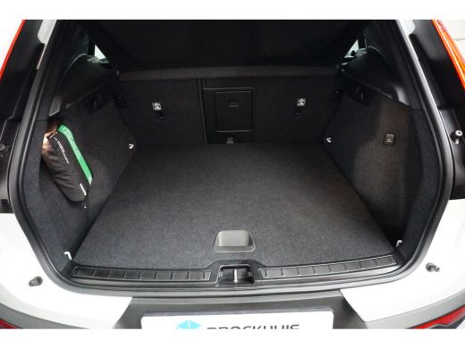 Volvo  XC40 T5 Recharge Plus Dark | Adaptive Cruise | Harman/Kardon | Stuur/Stoelverwarming | Leder | Camera ... ActivLease financial lease