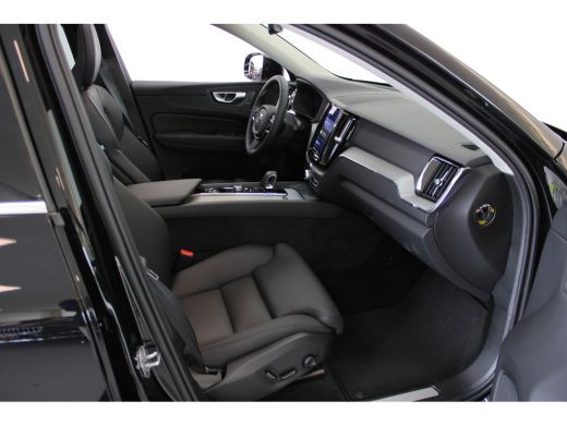 Volvo  XC60 Volvo T6 AWD Plus Bright | Trekhaak | 21Inch | Panoramadak | Adaptive LED | BLIS | Adaptive Cruis... ActivLease financial lease