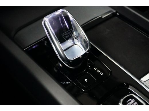Volvo  XC60 T6 AWD Plus Dark | Adaptive Cruise | Panoramadak | Sportstoelen | Donkere hemel | 360 Camera | Ha... ActivLease financial lease