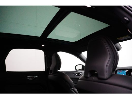 Volvo  XC60 T6 AWD Plus Dark | Adaptive Cruise | Panoramadak | Sportstoelen | Donkere hemel | 360 Camera | Ha... ActivLease financial lease