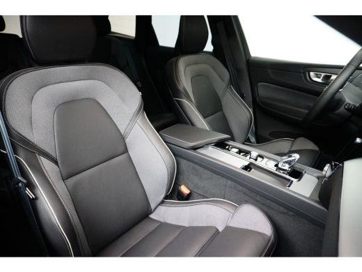 Volvo  XC60 T6 AWD Plus Dark | Adaptive Cruise | Panoramadak | Sportstoelen | Donkere hemel | 360 Camera | Ha... ActivLease financial lease