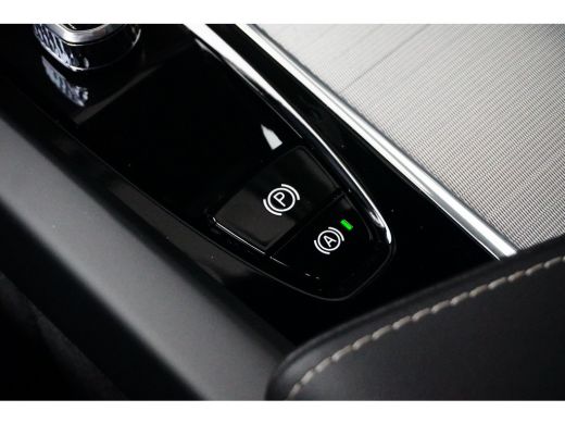Volvo  XC60 T6 AWD Plus Dark | Adaptive Cruise | Panoramadak | Sportstoelen | Donkere hemel | 360 Camera | Ha... ActivLease financial lease