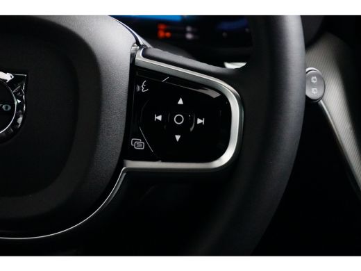Volvo  XC60 T6 AWD Plus Dark | Adaptive Cruise | Panoramadak | Sportstoelen | Donkere hemel | 360 Camera | Ha... ActivLease financial lease