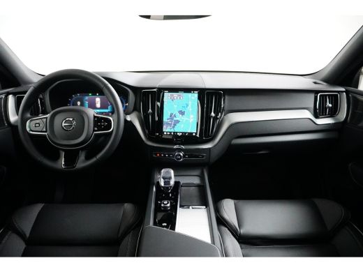 Volvo  XC60 T6 AWD Plus Dark | Adaptive Cruise | Panoramadak | Sportstoelen | Donkere hemel | 360 Camera | Ha... ActivLease financial lease