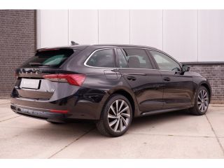 Skoda Octavia Combi 1.4 TSI iV PHEV Sportline Business | Head-Up | Carplay | LED | Sfeerverl. Camera | Memory