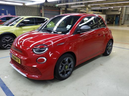 Abarth 500 Abarth e 42kWh 3 Fase Incl. BTW | Navigatie | Sportstoelen | Full-LED | 17"LMV | !!