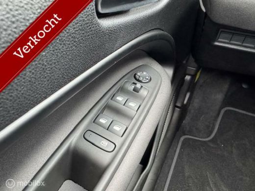 Alfa Romeo Junior 1.2 Turbo Hybrid Ibrida Speciale Automaat . 136 pk , Techno Pack , Brera Red Metaallic & Zwart Da... ActivLease financial lease