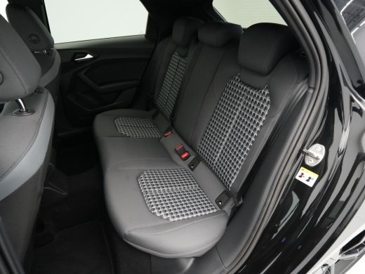 Audi A1 Sportback 25 TFSI 95 pk S-Tronic S edition Navi, Parkeerhulp plus, Led,Virtual cockpit 19 ActivLease financial lease