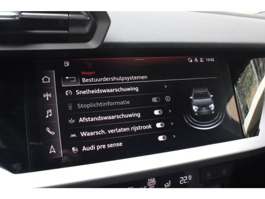Audi A3 Sportback 40 TFSI e Adv.Ed. PANO | StoelVW | HUD    Onder andere voorzien van: Panorama dak, lane... ActivLease financial lease