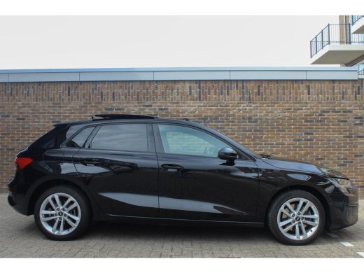 Audi A3 Sportback 40 TFSI e Adv.Ed. PANO | StoelVW | HUD    Onder andere voorzien van: Panorama dak, lane... ActivLease financial lease
