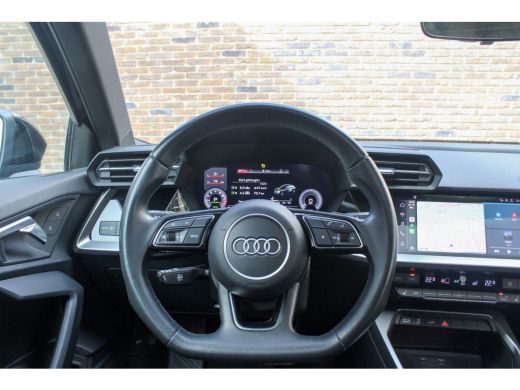 Audi A3 Sportback 40 TFSI e Adv.Ed. PANO | StoelVW | HUD    Onder andere voorzien van: Panorama dak, lane... ActivLease financial lease