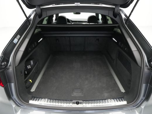 Audi A6 Avant 40 TFSI 204 pk S line edition Competition Panodak, Trekhaak, Navi, Ambient light ActivLease financial lease