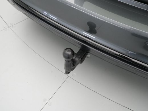 Audi A6 Avant 40 TFSI 204 pk S line edition Competition Panodak, Trekhaak, Navi, Ambient light ActivLease financial lease