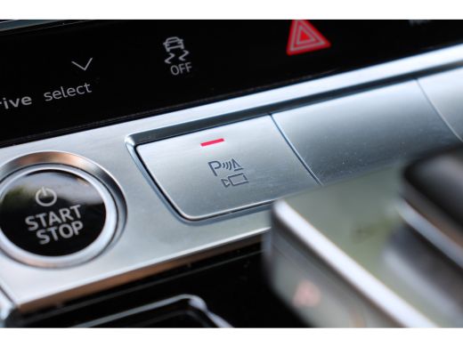 Audi e-tron Sportback 50 quattro S edition 71 kWh | 1E EIGENAAR! | PANODAK | NL-AUTO! | BTW-AUTO! | DEALER OH! | LEDER ... ActivLease financial lease