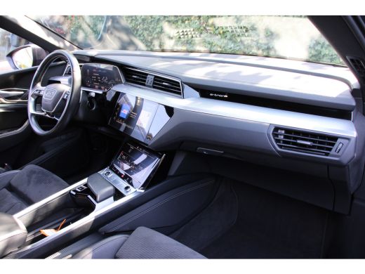 Audi e-tron Sportback 50 quattro S edition 71 kWh | 1E EIGENAAR! | PANODAK | NL-AUTO! | BTW-AUTO! | DEALER OH! | LEDER ... ActivLease financial lease
