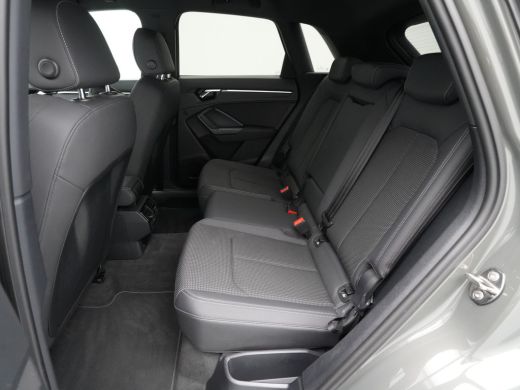 Audi Q3 35 TFSI Pro Line S Line Navigatie Pdc Cruise Lm Velgen 115 ActivLease financial lease