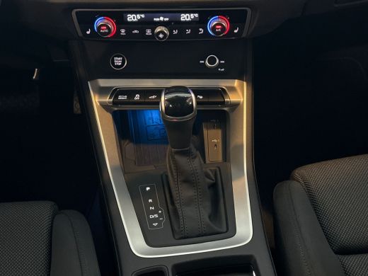 Audi Q3 45 TFSIe 245pk s-tronic S edition | Dodehoeksensoren | Stoelverwarming | Adaptive Cruise Control ActivLease financial lease