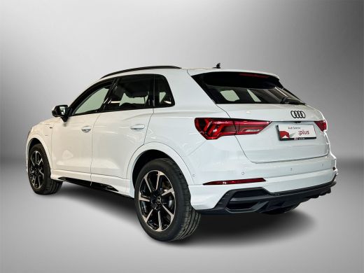 Audi Q3 45 TFSIe 245pk s-tronic S edition | Dodehoeksensoren | Stoelverwarming | Adaptive Cruise Control ActivLease financial lease