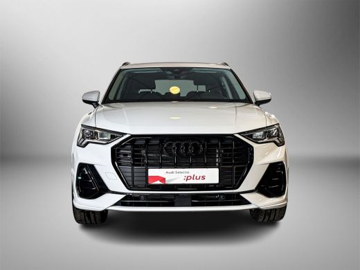 Audi Q3 45 TFSIe 245pk s-tronic S edition | Dodehoeksensoren | Stoelverwarming | Adaptive Cruise Control ActivLease financial lease
