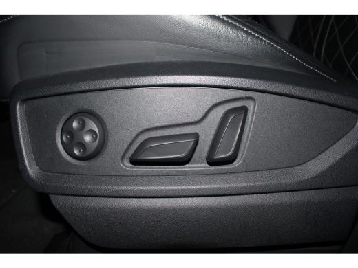 Audi Q5 55 TFSI e quattro Competition | BTW | Pano | RS-zetels | Dodehoek detectie | Stoelverwarming onde... ActivLease financial lease