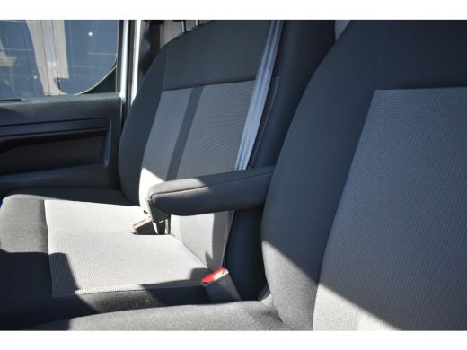 Citroën Jumpy Citroen 2.0 BlueHDI 145 L2 | Navigatie By App | Trekhaak | Cruise Control | Draadloos Apple Carpl... ActivLease financial lease
