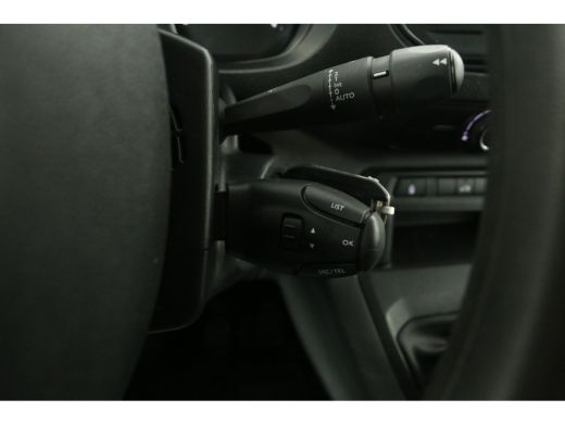 Citroën Jumpy 2.0 BlueHDI L2H1 Airco Cruise Parkeersensoren 3 Persoons Imperiaal Elektrpakket ActivLease financial lease