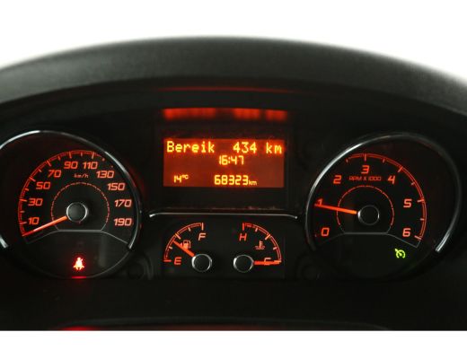 Fiat Ducato 2.3 MultiJet L2H1 Airco Cruise Camera Navigatie PDC 3 Persoons 15"LMV Elektrpakket Trekhaak ActivLease financial lease