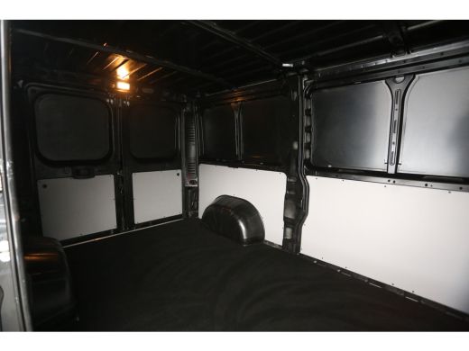 Fiat Ducato 2.3 MultiJet L2H1 Airco Cruise Camera Navigatie PDC 3 Persoons 15"LMV Elektrpakket Trekhaak ActivLease financial lease