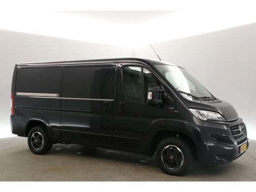 Fiat Ducato 2.3 MultiJet L2H1 Airco Cruise Camera Navigatie PDC 3 Persoons 15"LMV Elektrpakket Trekhaak ActivLease financial lease