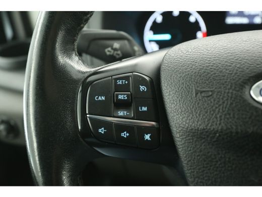 Ford Transit 2.0 TDCI L3H2 130PK Airco Camera Cruise PDC 3 Persoons LED Elektrpakket Trekhaak ActivLease financial lease