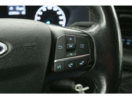 Ford Transit 2.0 TDCI L3H2 130PK Airco Camera Cruise PDC 3 Persoons LED Elektrpakket Trekhaak ActivLease financial lease