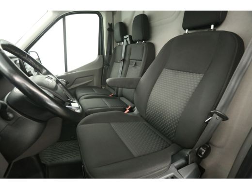 Ford Transit 2.0 TDCI L3H2 130PK Airco Camera Cruise PDC 3 Persoons LED Elektrpakket Trekhaak ActivLease financial lease