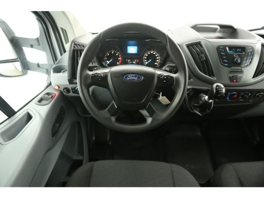 Ford Transit 350 2.0 TDCI Dubbellucht Bakwagen Laadklep Laadbak Airco 3 Persoons Elektrpakket ActivLease financial lease