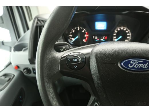 Ford Transit 350 2.0 TDCI Dubbellucht Bakwagen Laadklep Laadbak Airco 3 Persoons Elektrpakket ActivLease financial lease