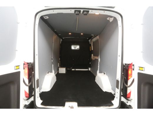 Ford Transit 350 2.0 TDCI L2H2 Trend Airco Cruise Camera Carplay LED 3 Persoons PDC Elektrpakket ActivLease financial lease
