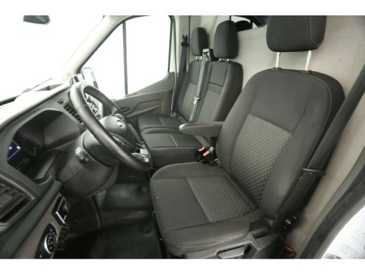 Ford Transit 350 2.0 TDCI L2H2 Trend Airco Cruise Camera Carplay LED 3 Persoons PDC Elektrpakket ActivLease financial lease