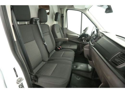 Ford Transit 350 2.0 TDCI L2H2 Trend Airco Cruise Camera Carplay LED 3 Persoons PDC Elektrpakket ActivLease financial lease