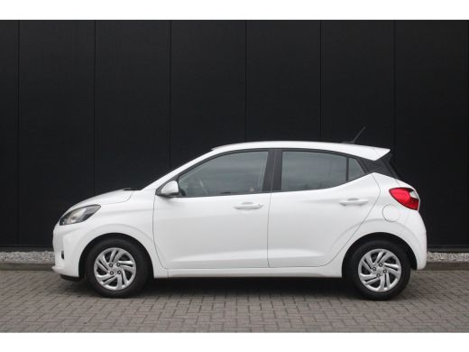 Hyundai i10 1.0 Comfort | LED Dagrijverlichting | DAB-audio | Airconditioning | CarPlay/Android Auto | Bluetooth ActivLease financial lease