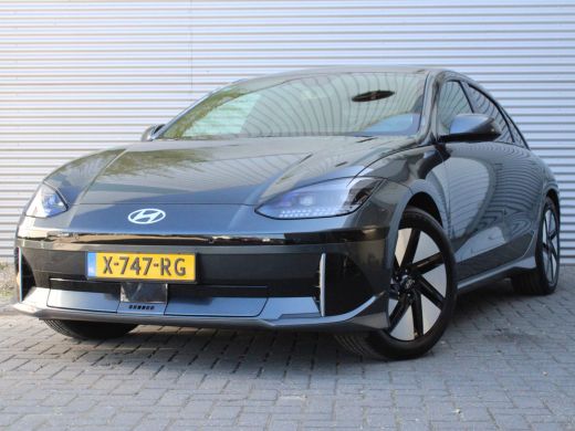 Hyundai IONIQ 6 Hyundai Connect 77.4 kWh | Elektrisch verstelbare bestuurdersstoel | Warmtepomp Hyundai IONIQ 6 Hyundai Connect 77.4 kWh | Elektrisch verstelbare bestuurdersstoel | Warmtepomp